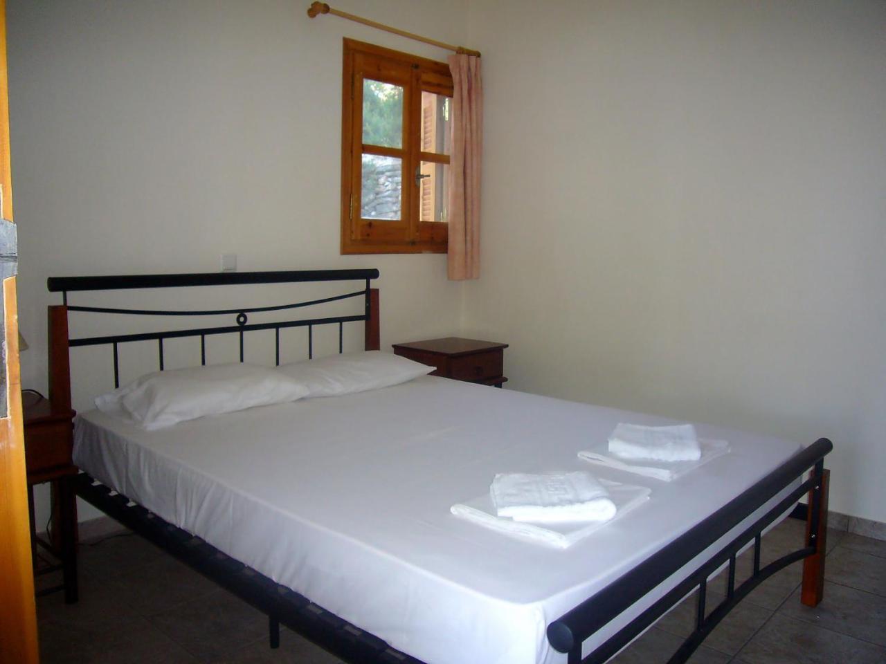 Panorama Thea Apartment Сими Екстериор снимка