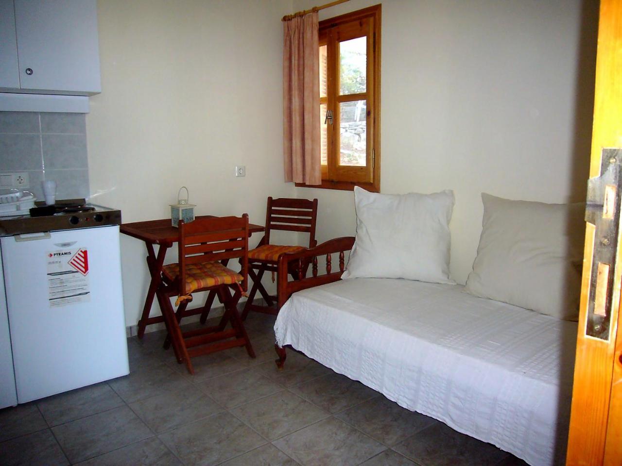 Panorama Thea Apartment Сими Екстериор снимка